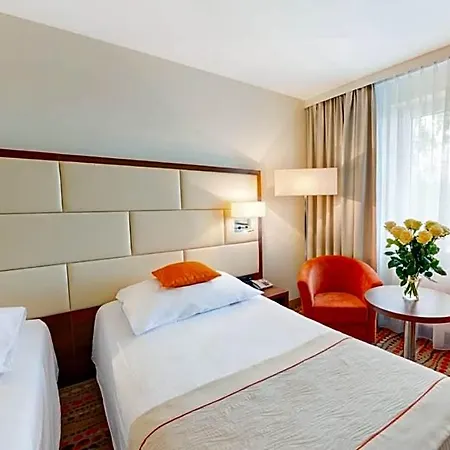 Boss Hotel 3*